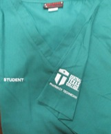 SCRUB TOP PHARM TECH